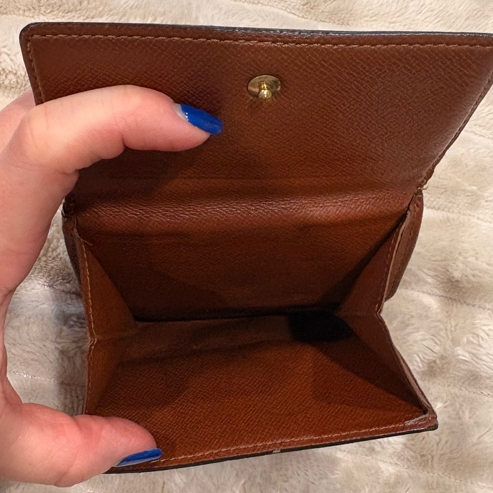 Authentic Louis Vuitton Compact Wallet - Picture 12 of 15